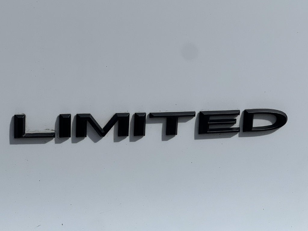 2025 Chrysler Pacifica Limited