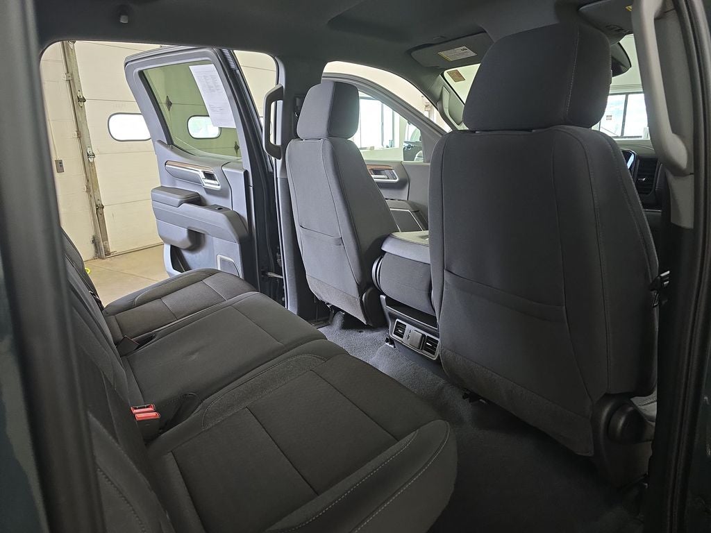 2025 Chevrolet Silverado 1500 LT LT1