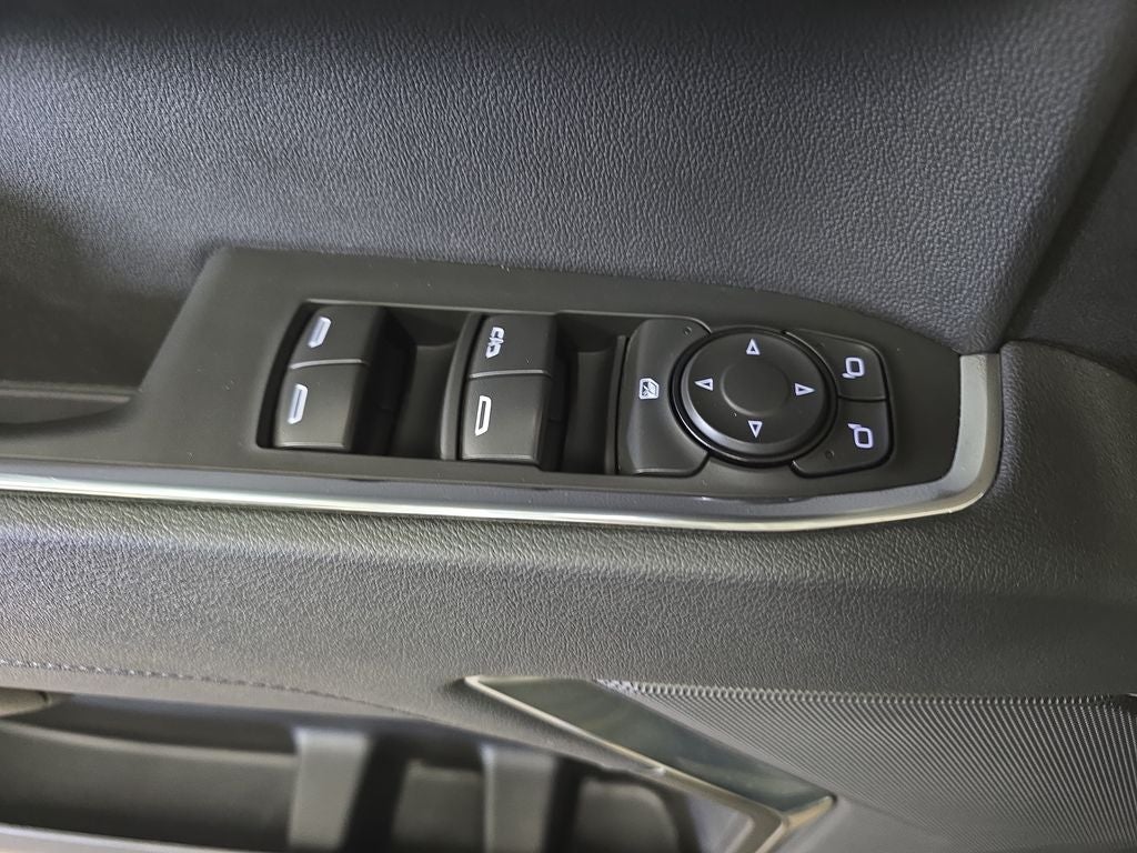 2025 Chevrolet Silverado 1500 LT LT1