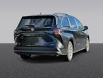 2025 Toyota Sienna XLE 8 Passenger
