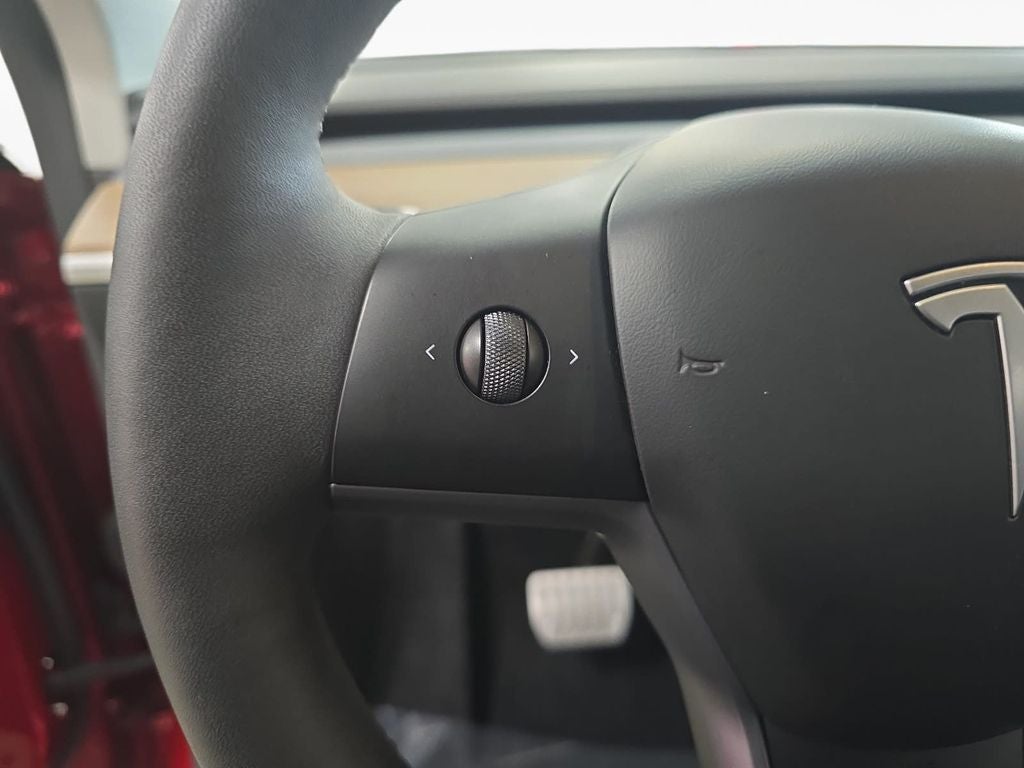 2024 Tesla Model Y Performance