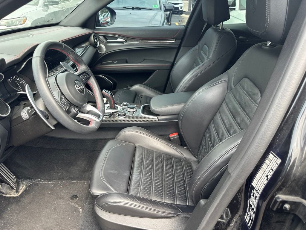 2023 Alfa Romeo Stelvio Veloce