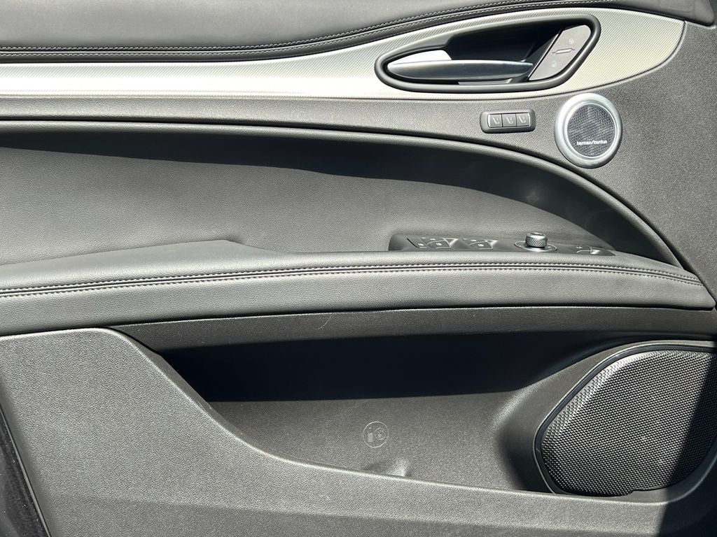2024 Alfa Romeo Stelvio Veloce
