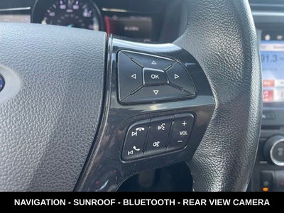2017 Ford Explorer XLT SUPER CLEAN