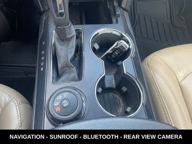 2017 Ford Explorer XLT SUPER CLEAN