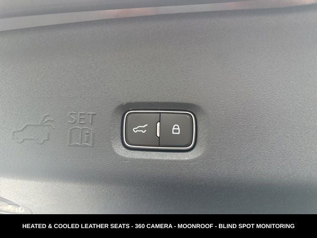 2025 Ford Expedition Max Platinum STEALTH PERFORMANCE PACKAGE