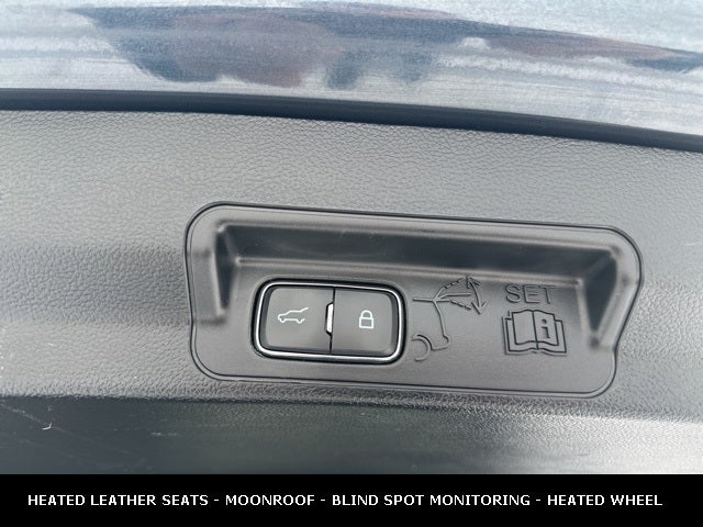 2023 Ford Explorer XLT 4WD