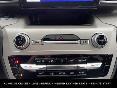 2023 Ford Explorer XLT TWIN PANEL MOONROOF