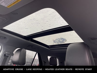 2023 Ford Explorer XLT TWIN PANEL MOONROOF