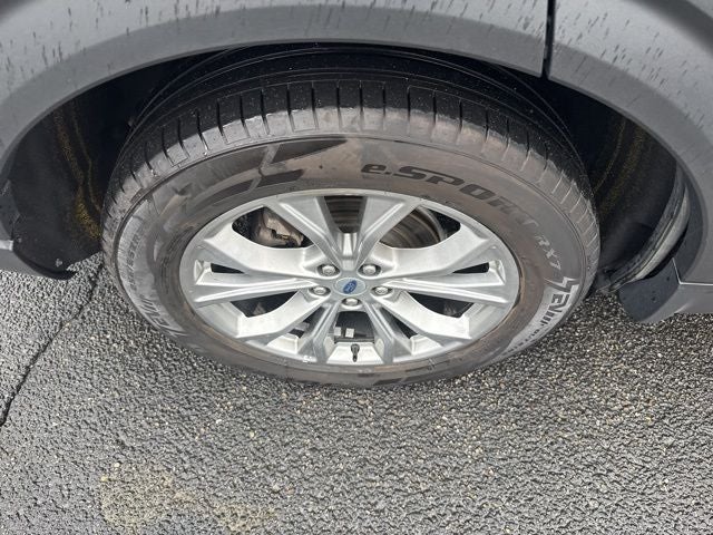 2023 Ford Explorer Limited TWIN PANEL MOONROOF