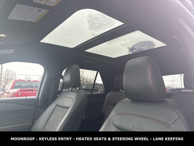 2024 Ford Explorer Timberline TWIN PANEL MOONROOF