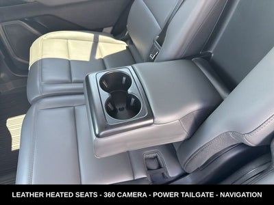 2025 Ford Explorer Active 4WD