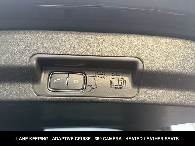 2025 Ford Explorer ST-Line 4WD