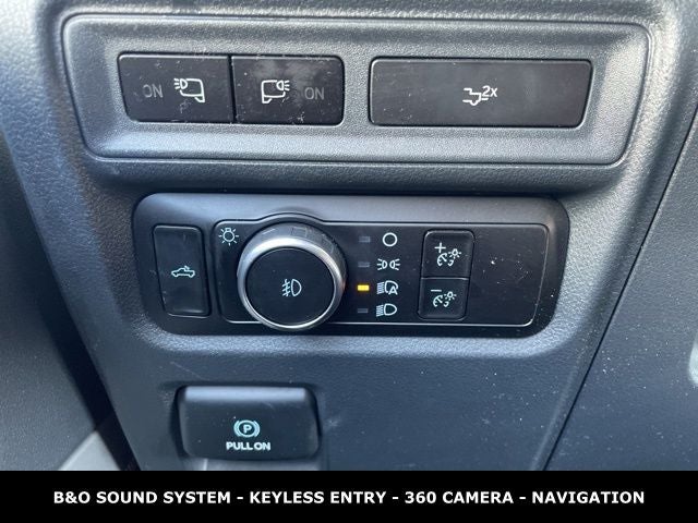 2023 Ford F-150 XLT TWIN PANEL MOONROOF