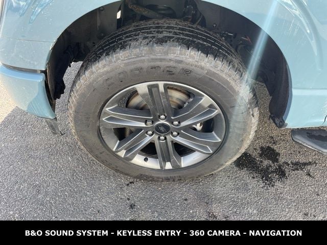 2023 Ford F-150 XLT TWIN PANEL MOONROOF