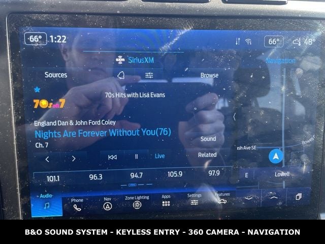 2023 Ford F-150 XLT TWIN PANEL MOONROOF