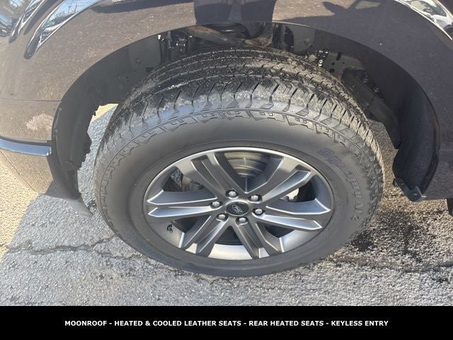 2023 Ford F-150 Lariat TWIN PANEL MOONROOF