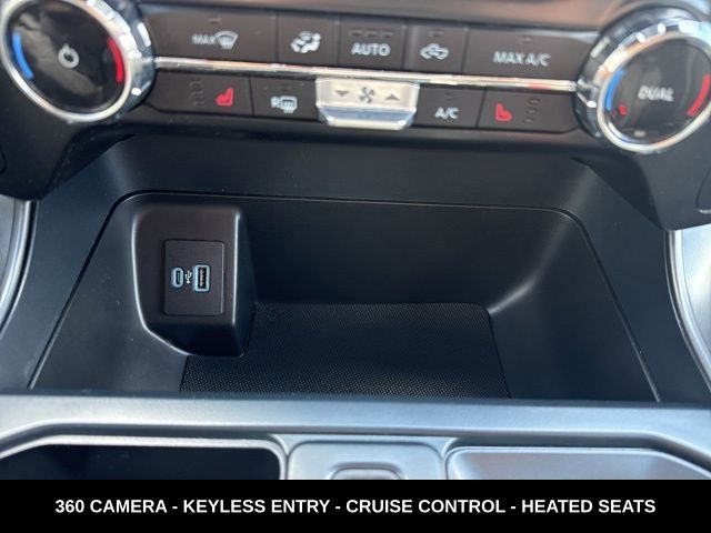 2024 Ford F-150 XLT BLACKOUT PACKAGE