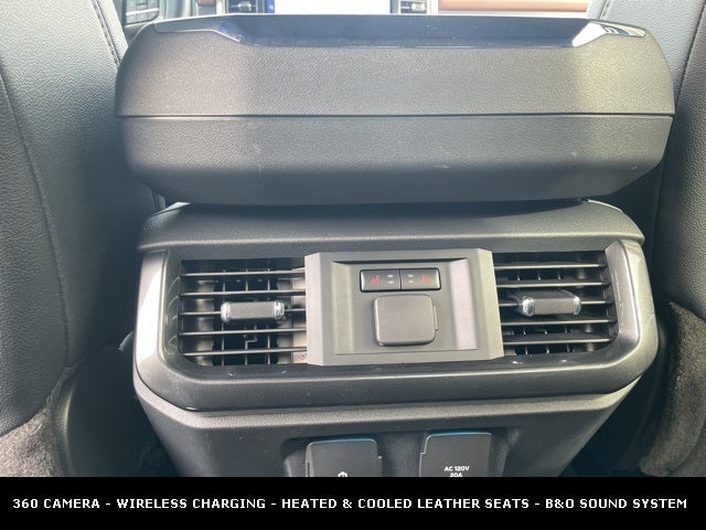 2022 Ford F-150 Lariat POWERBOOST MAX TOW