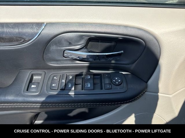 2014 Chrysler Town & Country Touring LOCAL TRADE