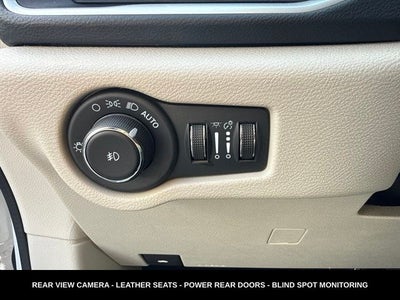 2024 Chrysler Pacifica Touring L STOW N GO SEATING