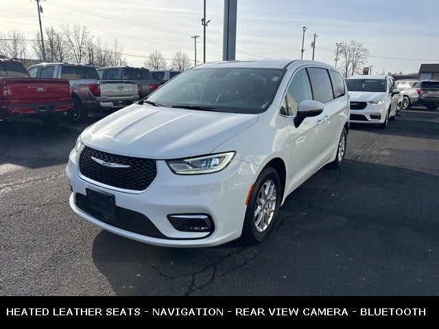 2023 Chrysler Pacifica Touring L STOW N GO SEATING