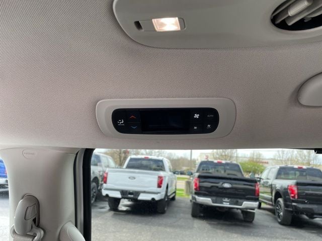 2023 Chrysler Pacifica Touring L HEATED SEATS & STEERING WHEEL