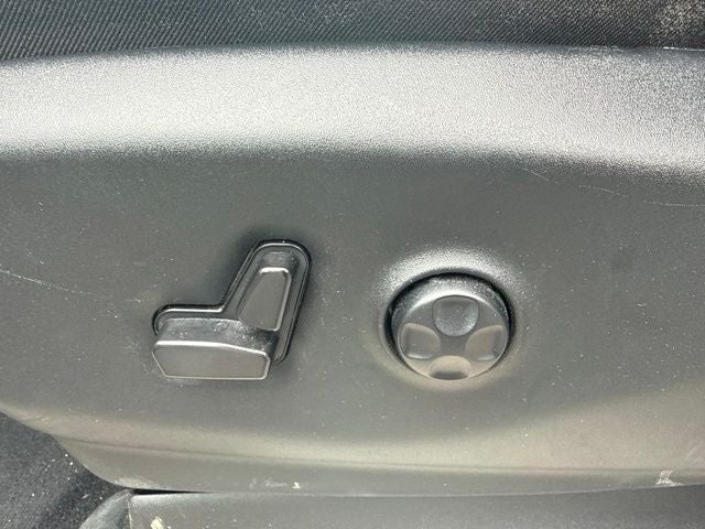 2024 Chrysler Pacifica Touring L STOW N GO SEATING