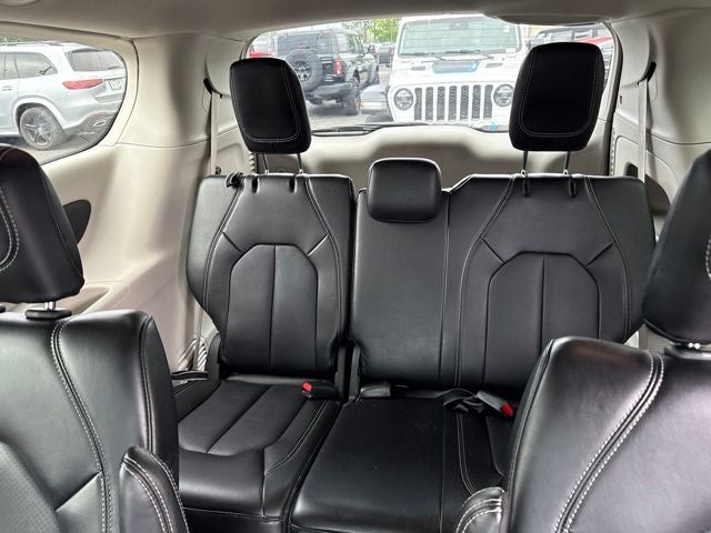 2024 Chrysler Pacifica Touring L STOW N GO SEATING