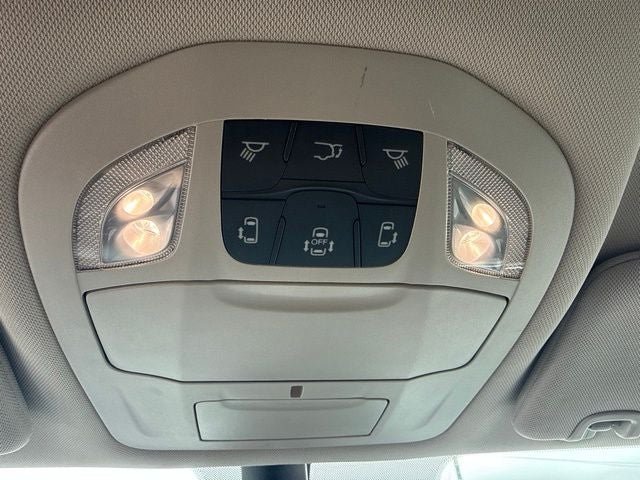 2024 Chrysler Pacifica Touring L STOW N GO SEATING