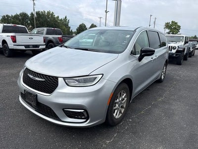 2024 Chrysler Pacifica Touring L STOW N GO SEATING