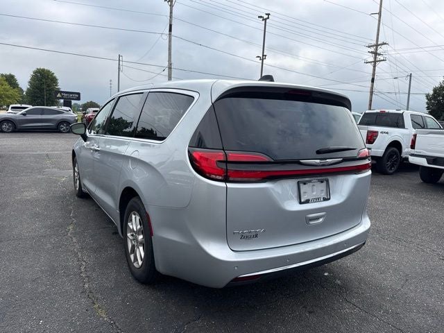 2024 Chrysler Pacifica Touring L STOW N GO SEATING