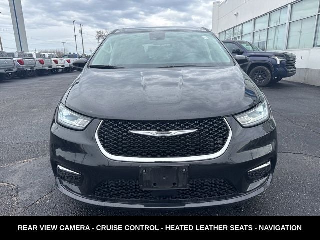 2023 Chrysler Pacifica Touring L HEATED SEATS & STEERING WHEEL