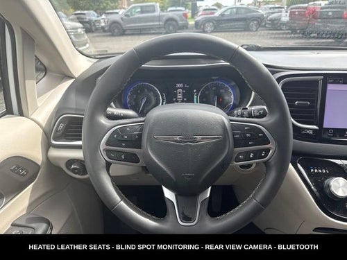 2024 Chrysler Pacifica Touring L STOW N GO SEATING
