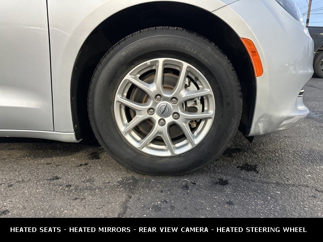 2023 Chrysler Voyager LX STOW N GO SEATING