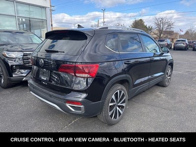 2024 Volkswagen Taos 1.5T SE ONE OWNER