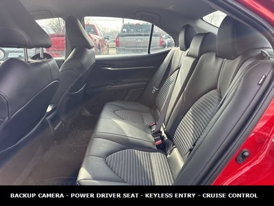 2020 Toyota Camry SE 39 MPG