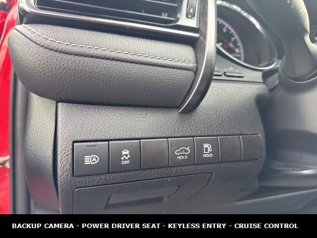 2020 Toyota Camry SE 39 MPG