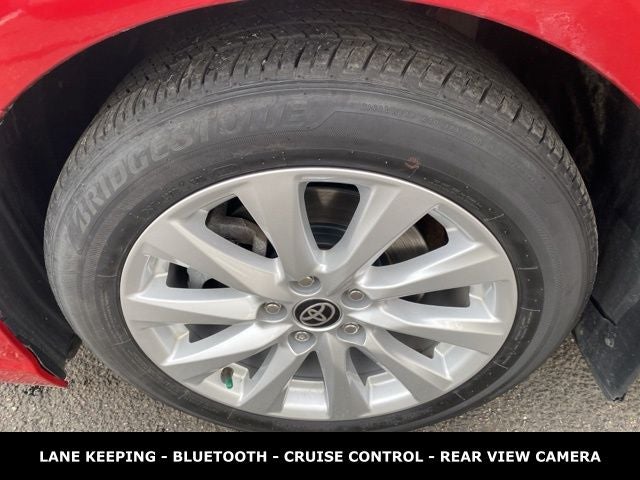 2020 Toyota Camry SE 39 MPG