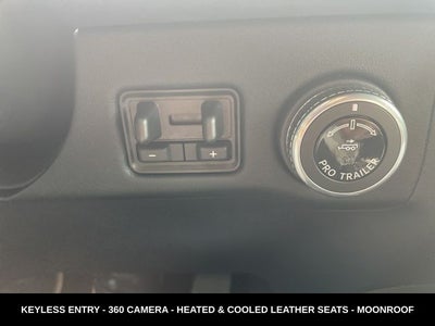 2025 Lincoln Navigator Reserve BLACKOUT PACKAGE