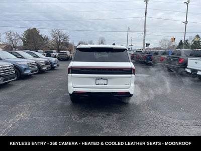2025 Lincoln Navigator Reserve BLACKOUT PACKAGE