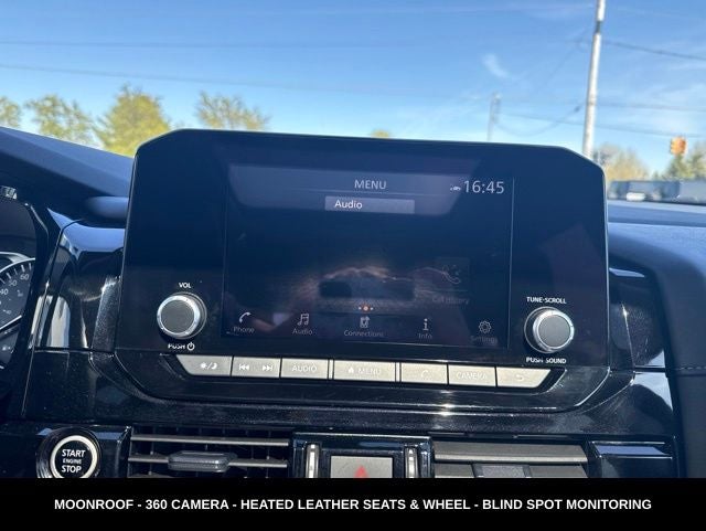 2024 Nissan Pathfinder SV PANORAMIC ROOF