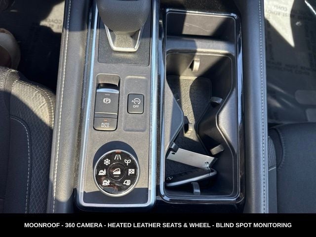 2024 Nissan Pathfinder SV PANORAMIC ROOF