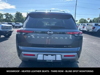 2023 Nissan Pathfinder SL
