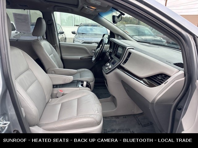 2016 Toyota Sienna XLE LOCAL TRADE