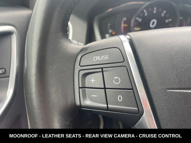 2016 Volvo XC60 T5 Drive-E Premier LOCAL TRADE