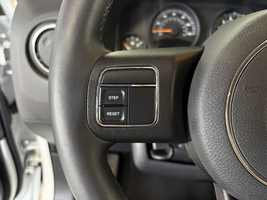 2015 Jeep Patriot High Altitude Power Express Open/Close Sunroof