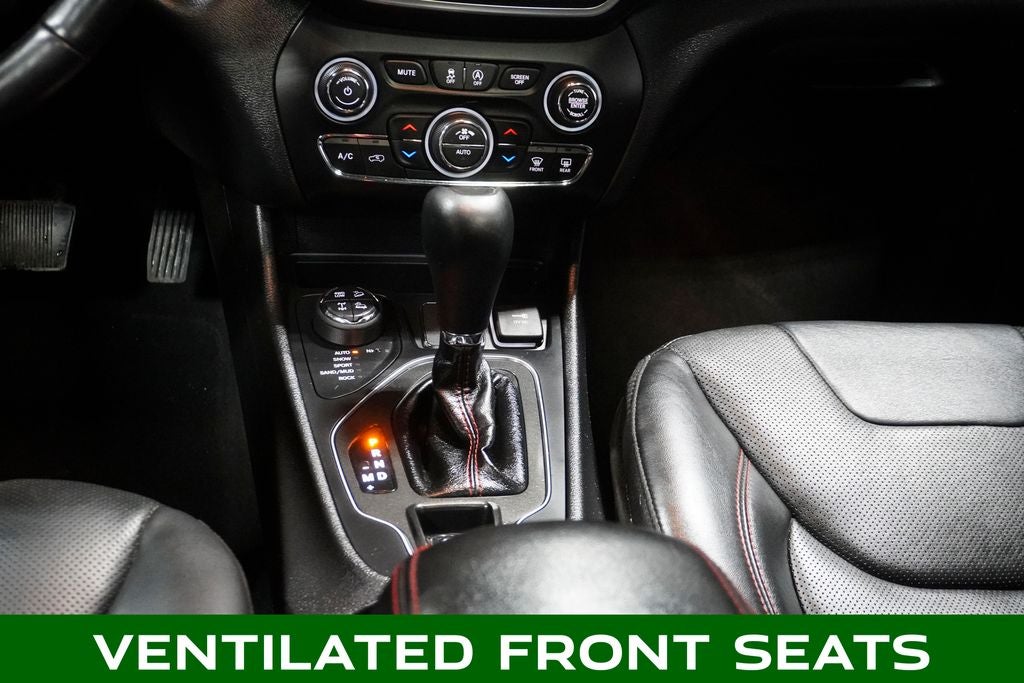 2020 Jeep Cherokee Trailhawk