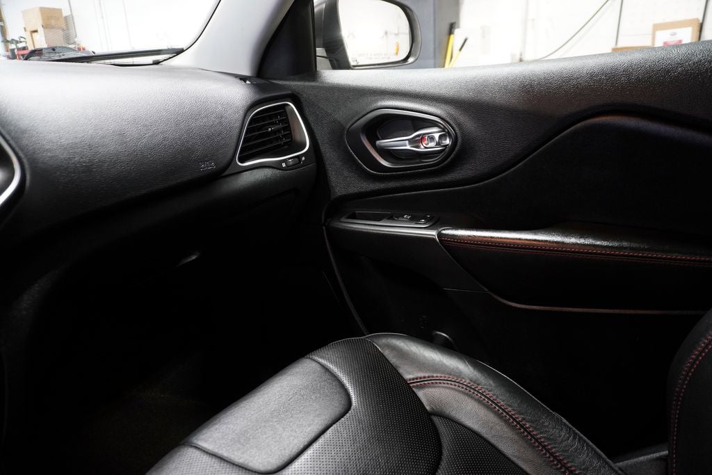 2020 Jeep Cherokee Trailhawk