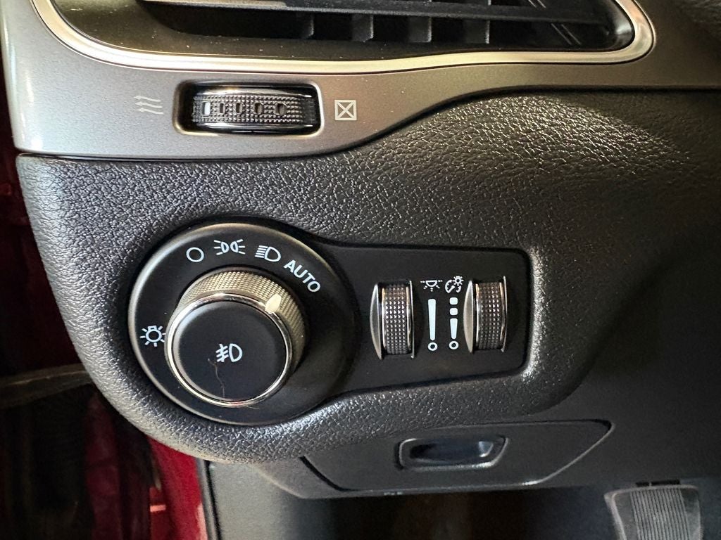 2021 Jeep Cherokee Latitude Lux ParkView Rear Back-Up Camera